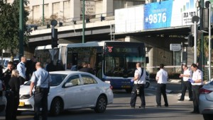  terrorist stabbed 9 israelis on a tel aviv bus