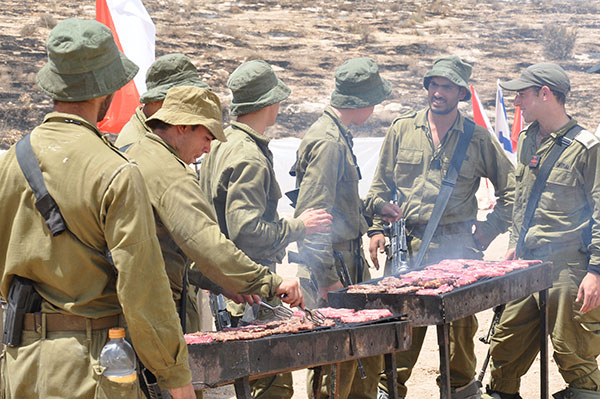 bbqs for soldiers